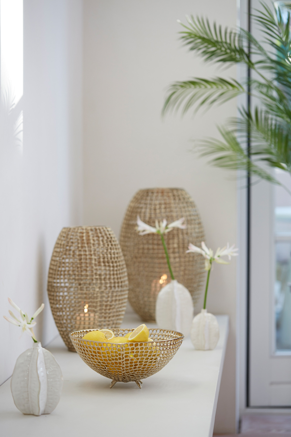 Akosi White Vase S