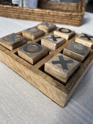 Noughts and Crosses Game (Xs &amp; Os)